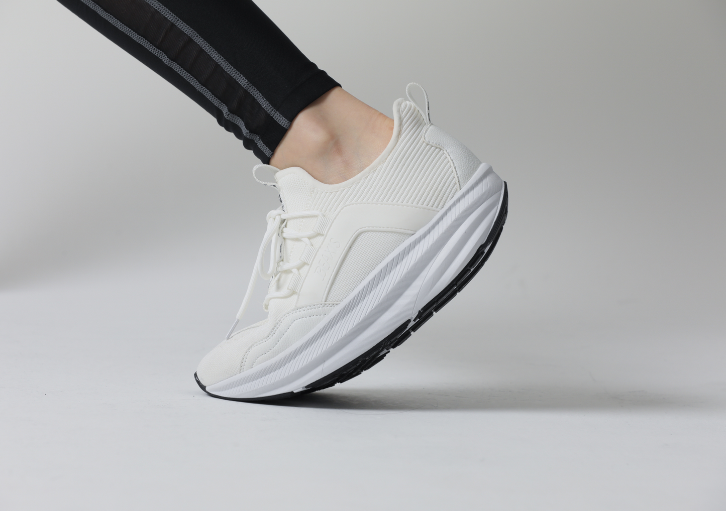 スリムコアスニーカー2 (NEWデザイン)